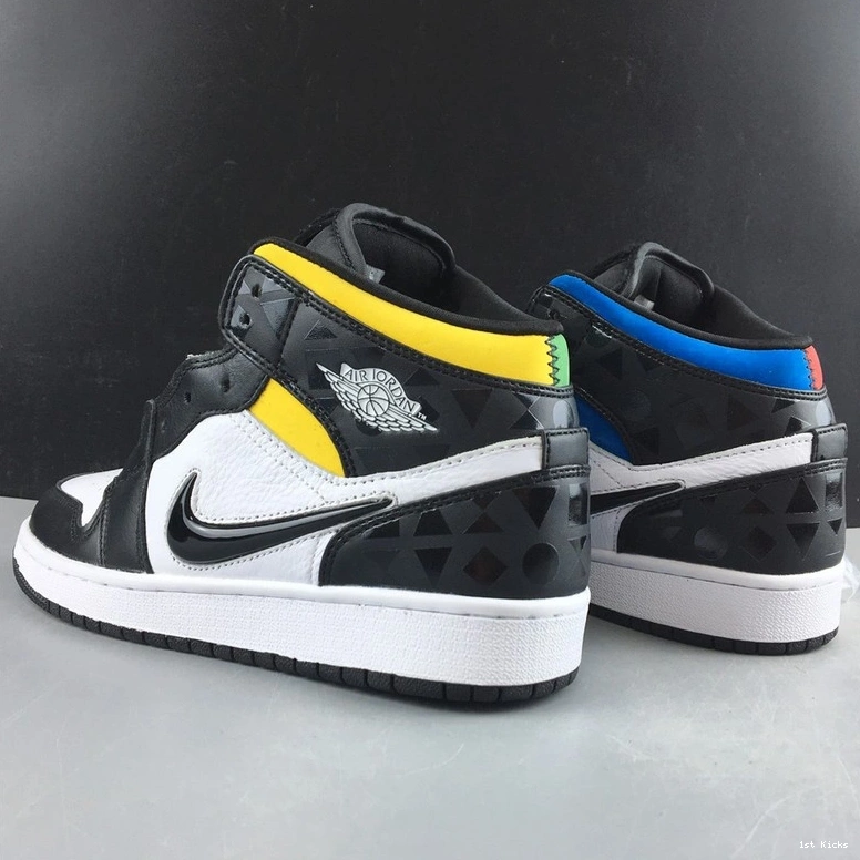 CJ9219-001  Quai54 (2019) Jordan  1 Mid 0227